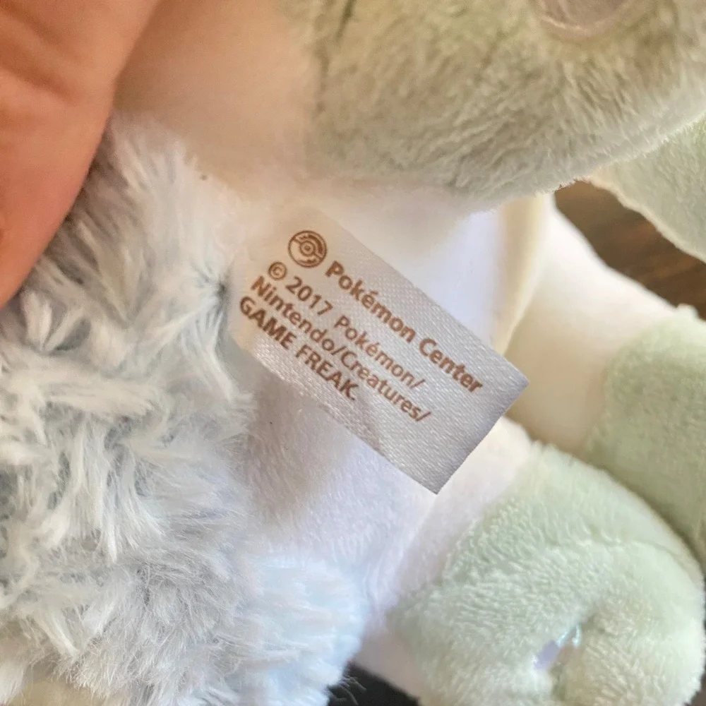 Pokemon Center alolan vulpix